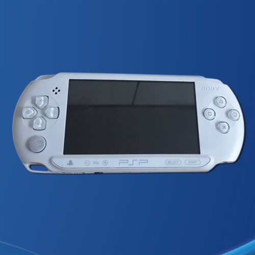 PSP 2000 Ceramic White 4 GB (használt)